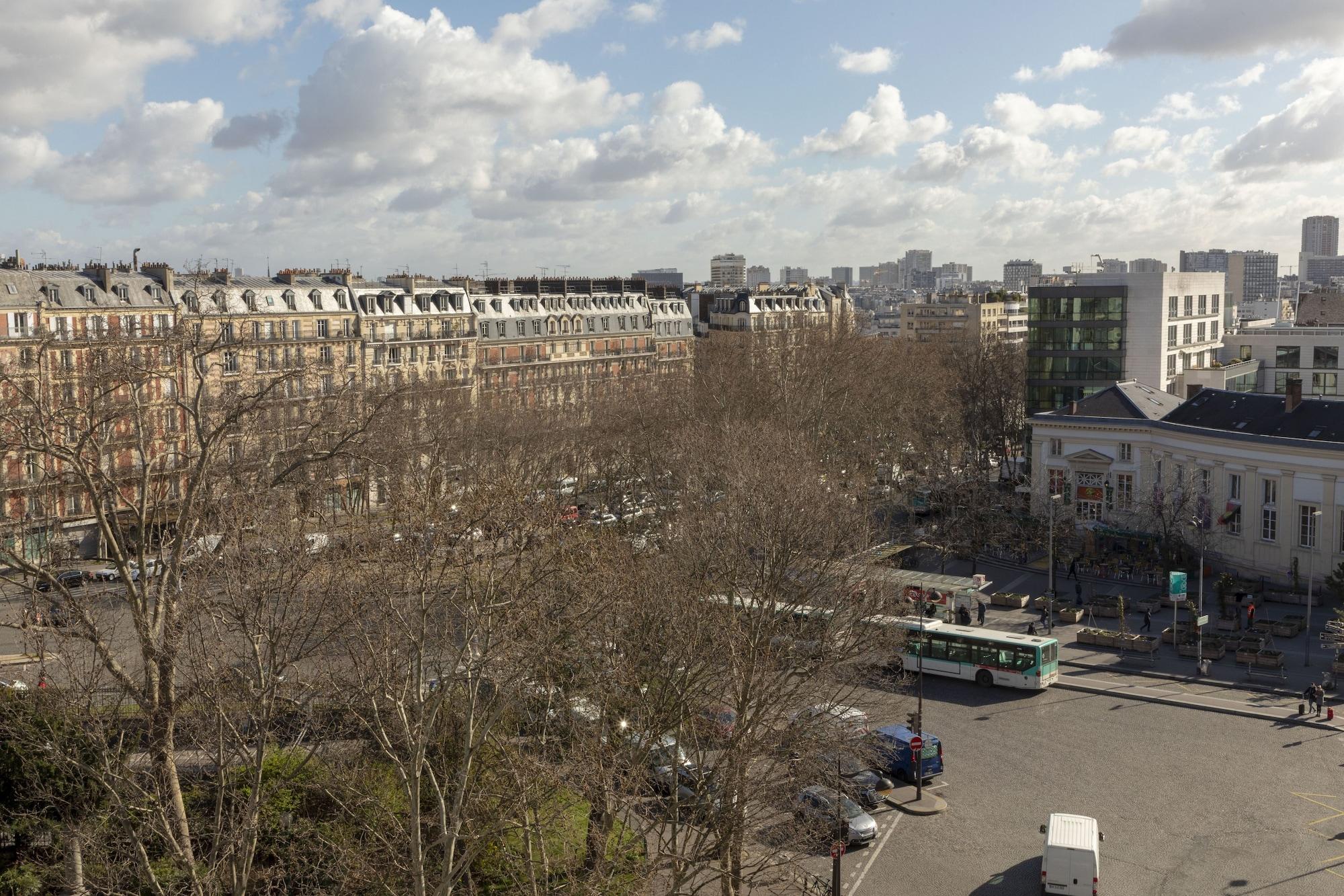 Hotel Du Lion Paris Exterior photo