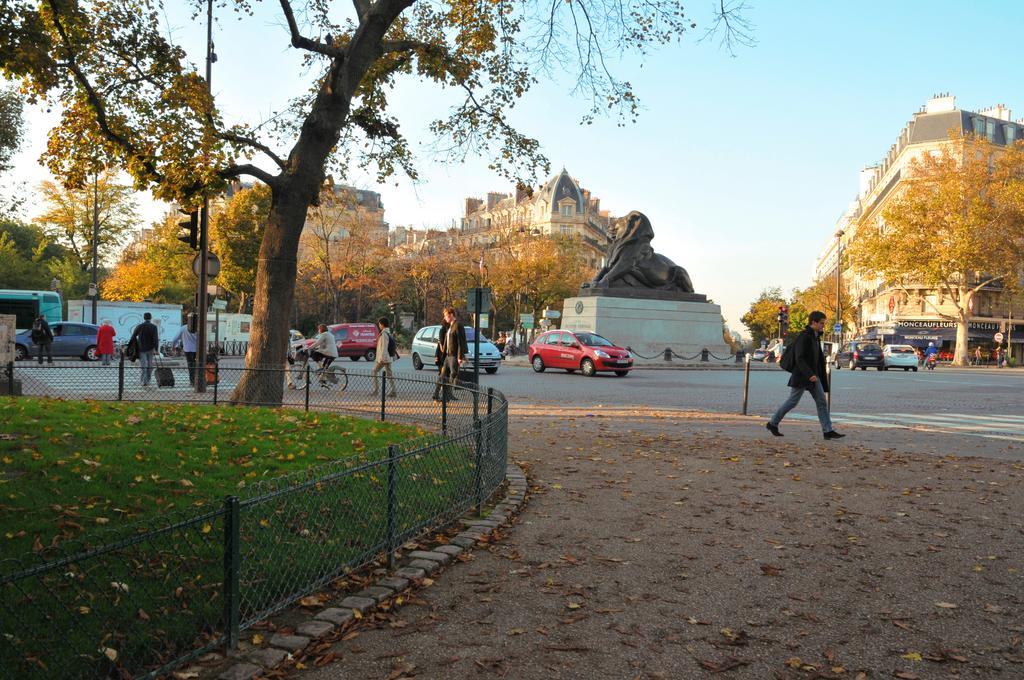 Hotel Du Lion Paris Exterior photo